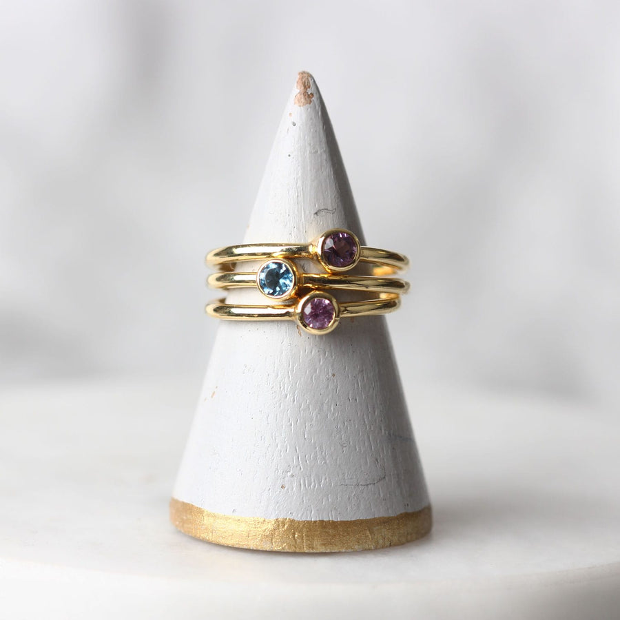 EC One "Jane" Mini Solitaire Pink Sapphire Gold Ring