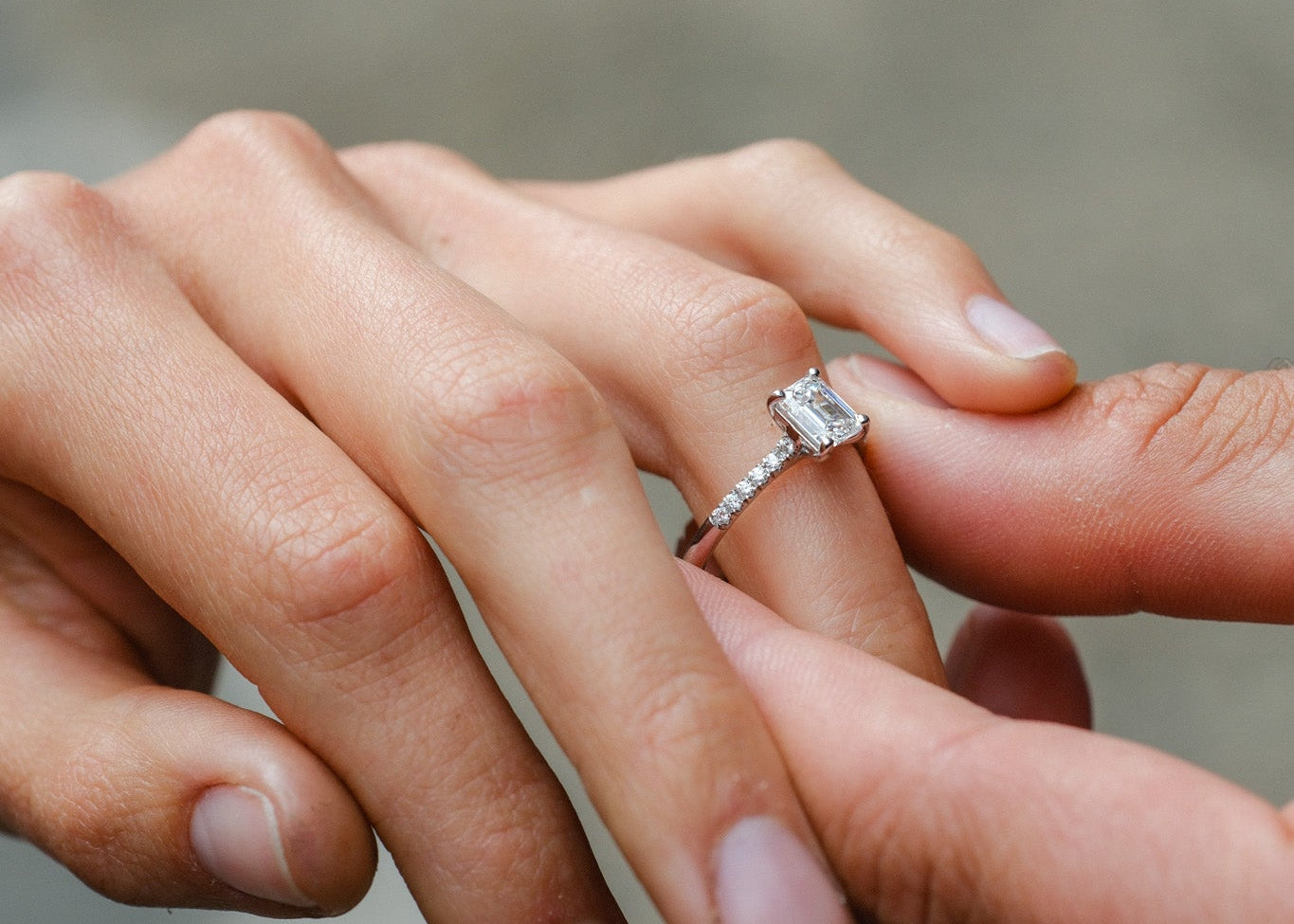 How to Choose an Engagement Ring: The Complete Buying Guide