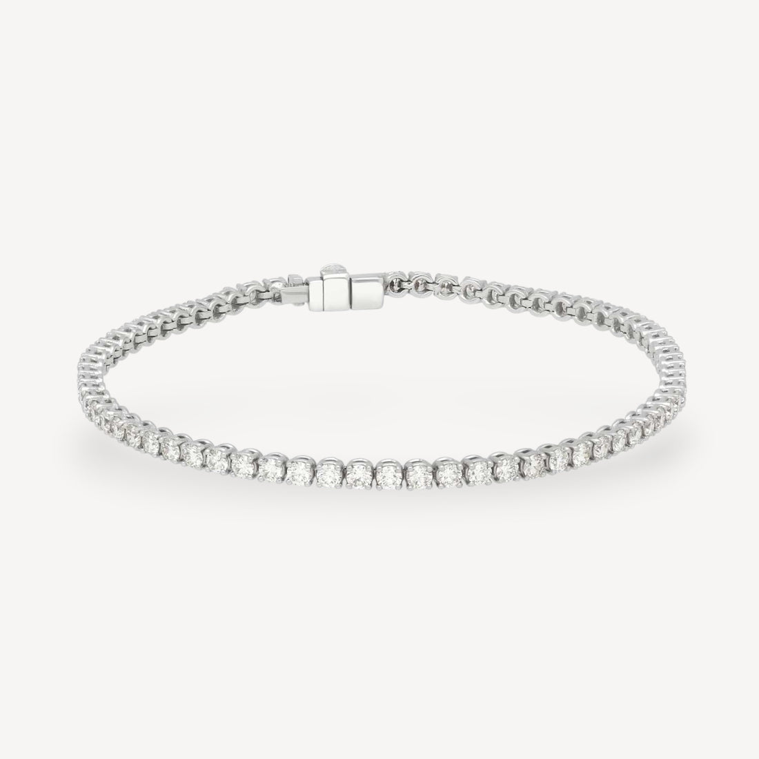 3.28ct Diamond White Gold Tennis Bracelet