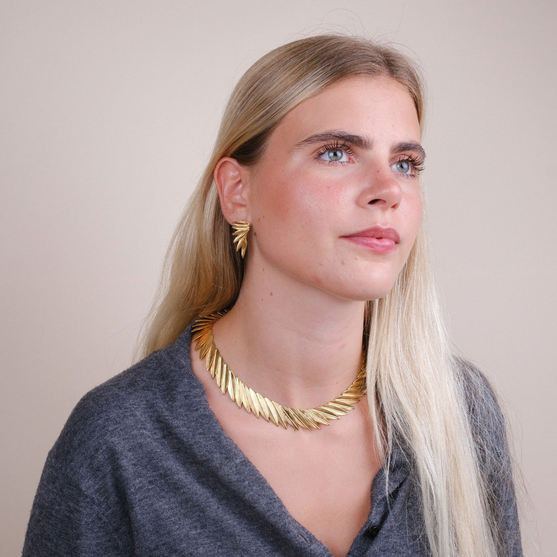 Phoenix Contour Collar Gold Plated