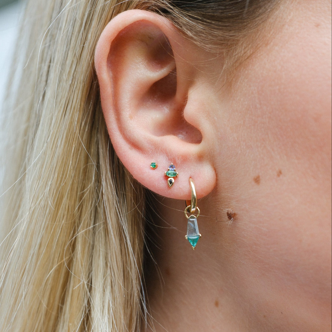 AM-PM Tri Stud with Emerald, Black Diamond, Tanzanite Single