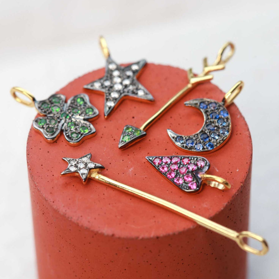 Fotini Psarouli Gold diamond long star charm at EC One London