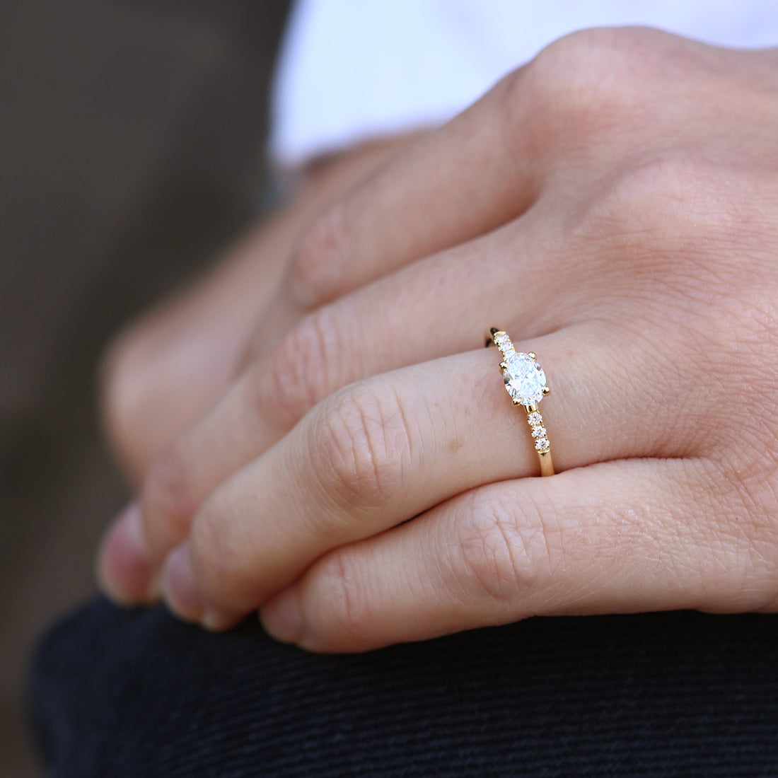 LOIS Yellow Gold Oval Diamond Engagement Ring