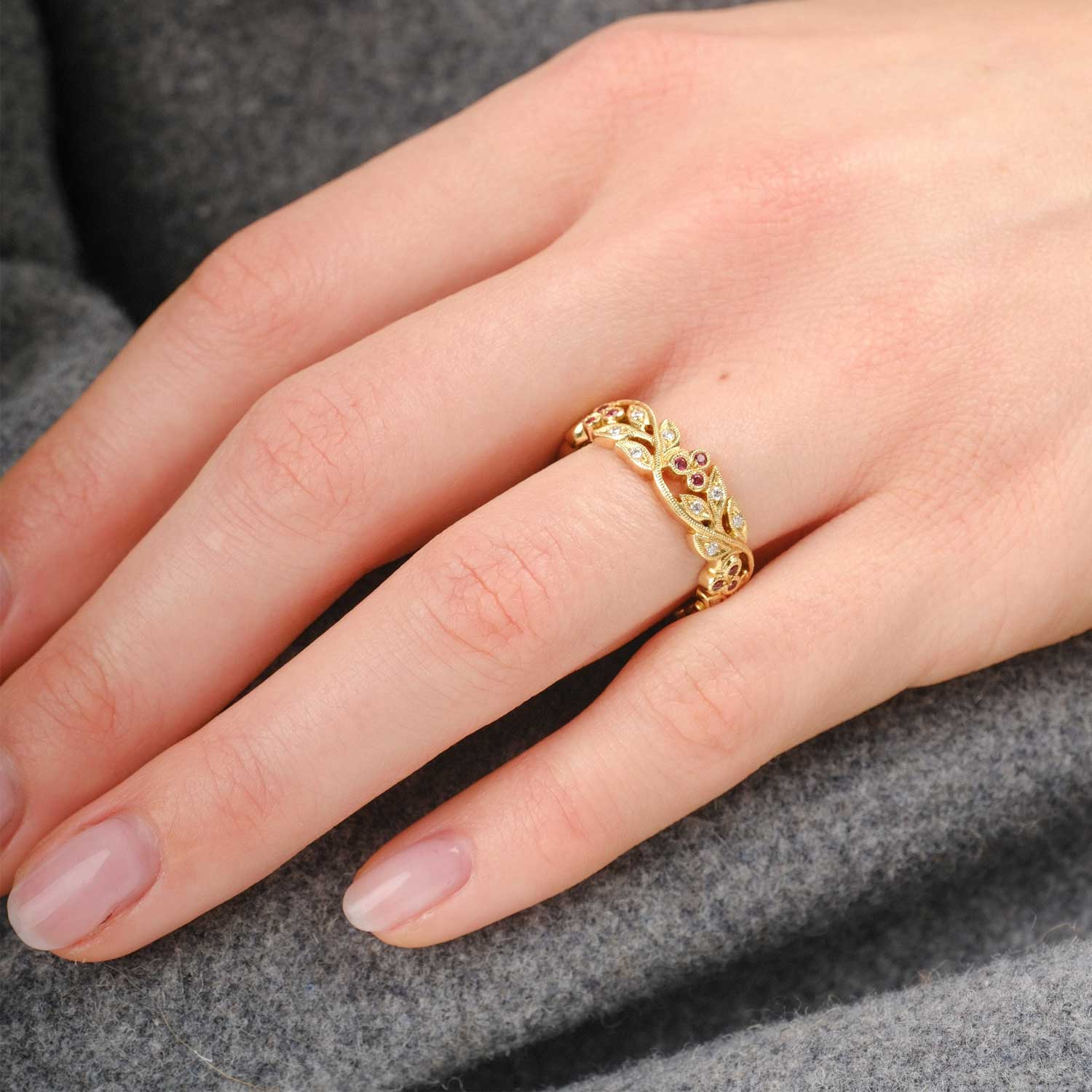 Medium Cherry Band Yellow Gold with Ruby and Diamonds