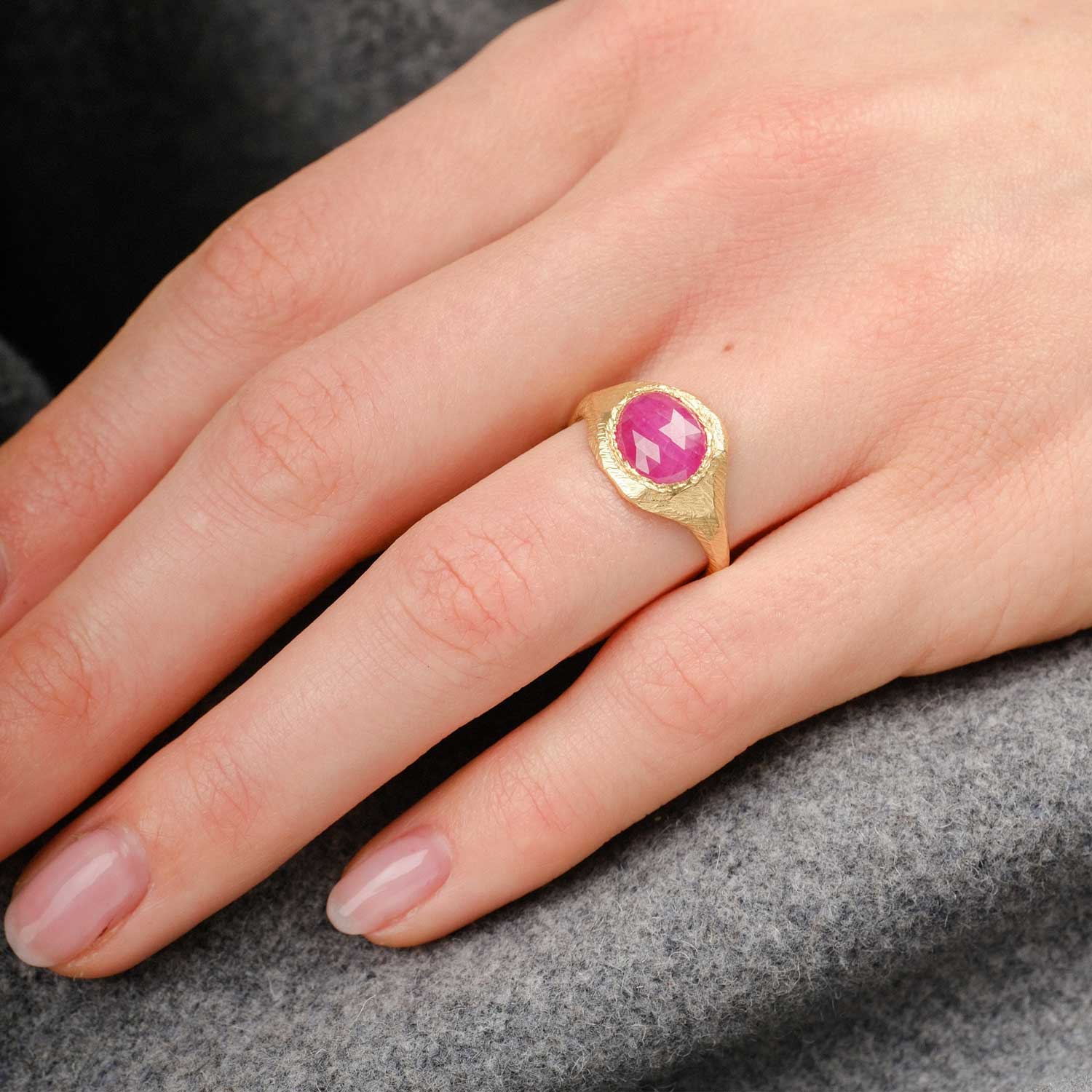 Page Sargisson at E.C.One London SIGNET Gold Ring with Large Ruby
