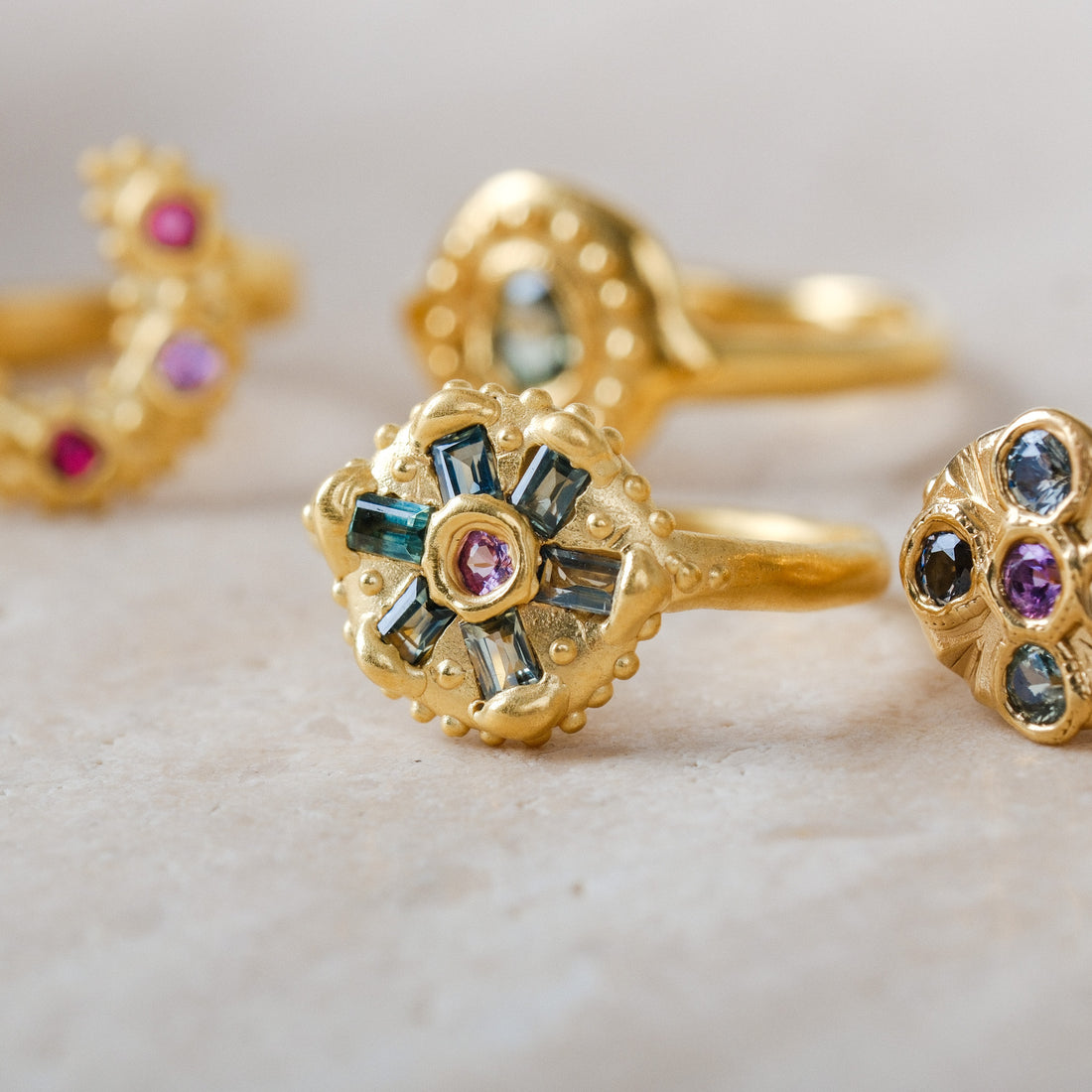 URCHIN Ring with Green & Pink Sapphires Gold Plated
