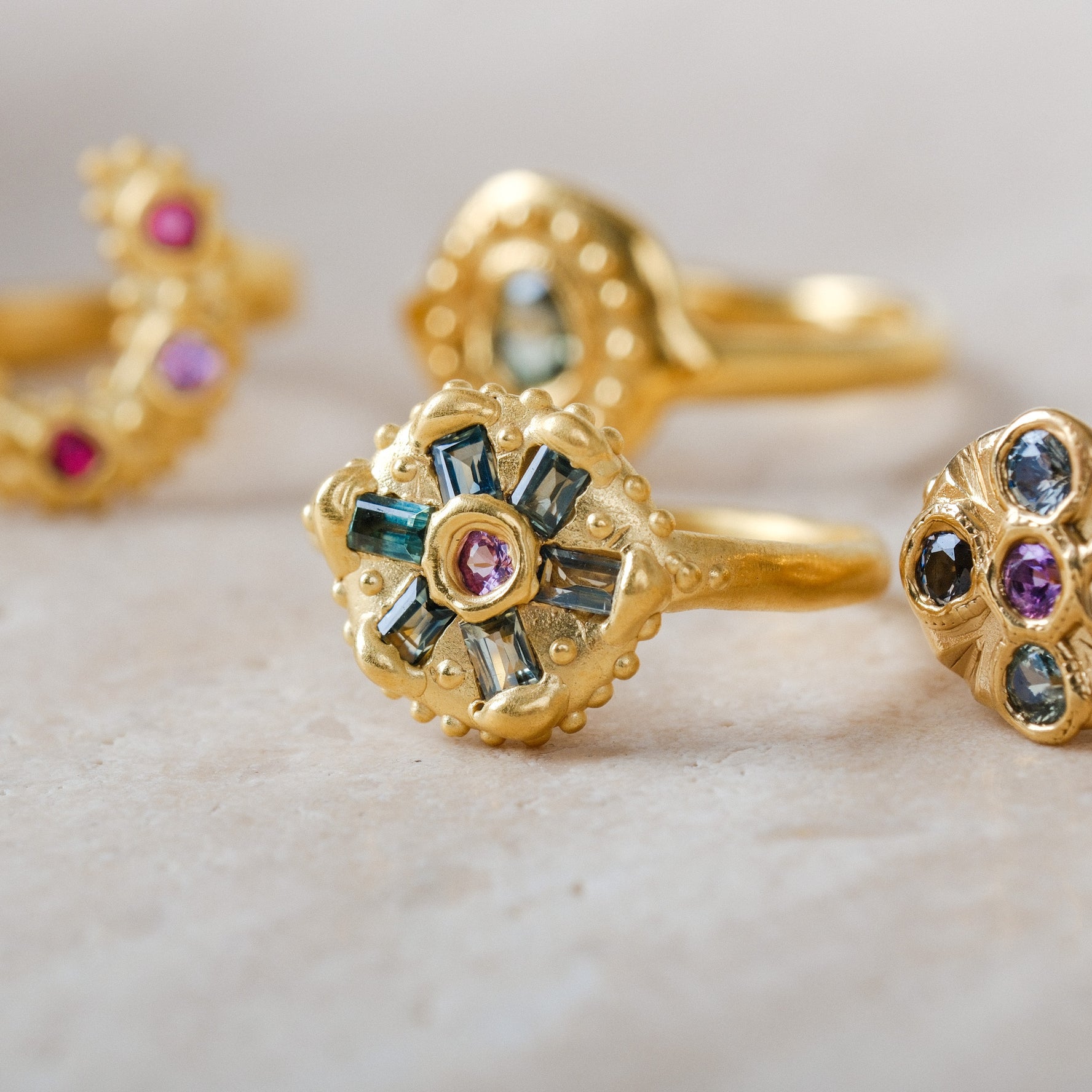 URCHIN Ring with Green & Pink Sapphires Gold Plated