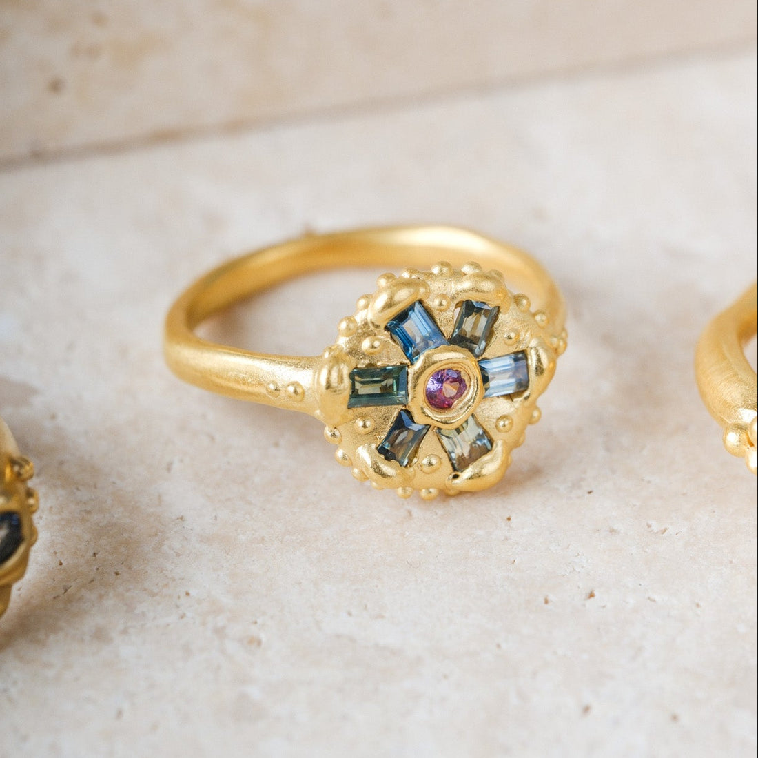 URCHIN Ring with Green & Pink Sapphires Gold Plated