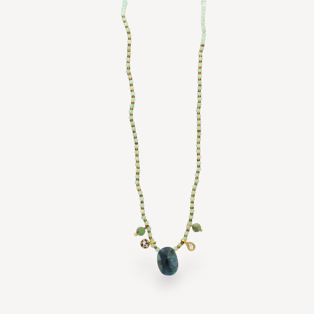 MENTUCCIA necklace with Emeralds