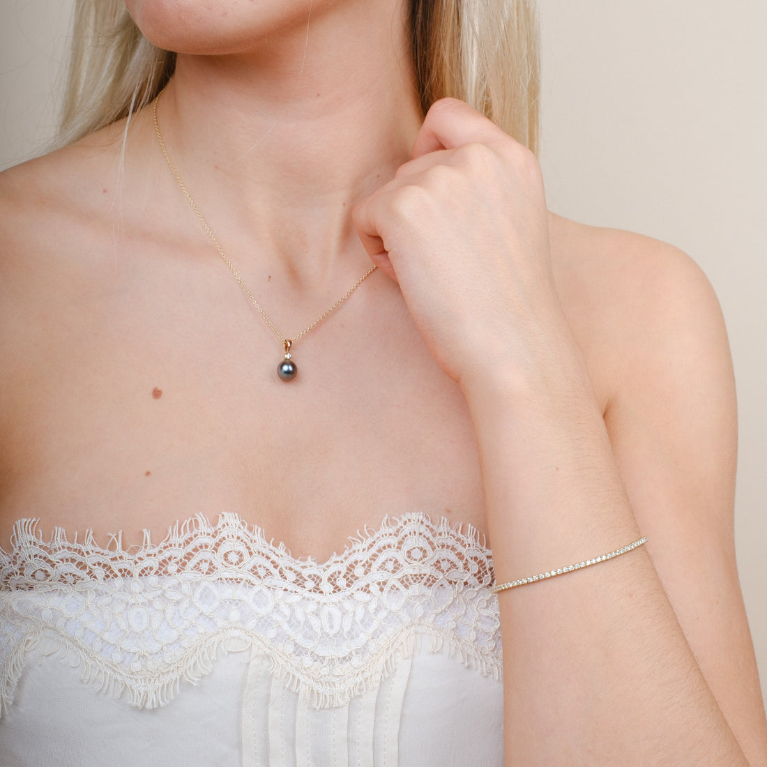 Tahitian Pearl and Diamond Gold Pendant Necklace