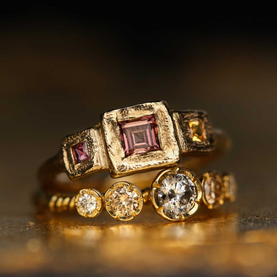 Ada Hodgson AUTUMN Ring with Sapphires & Ruby Yellow Gold at ethical jewellers E.C. One London