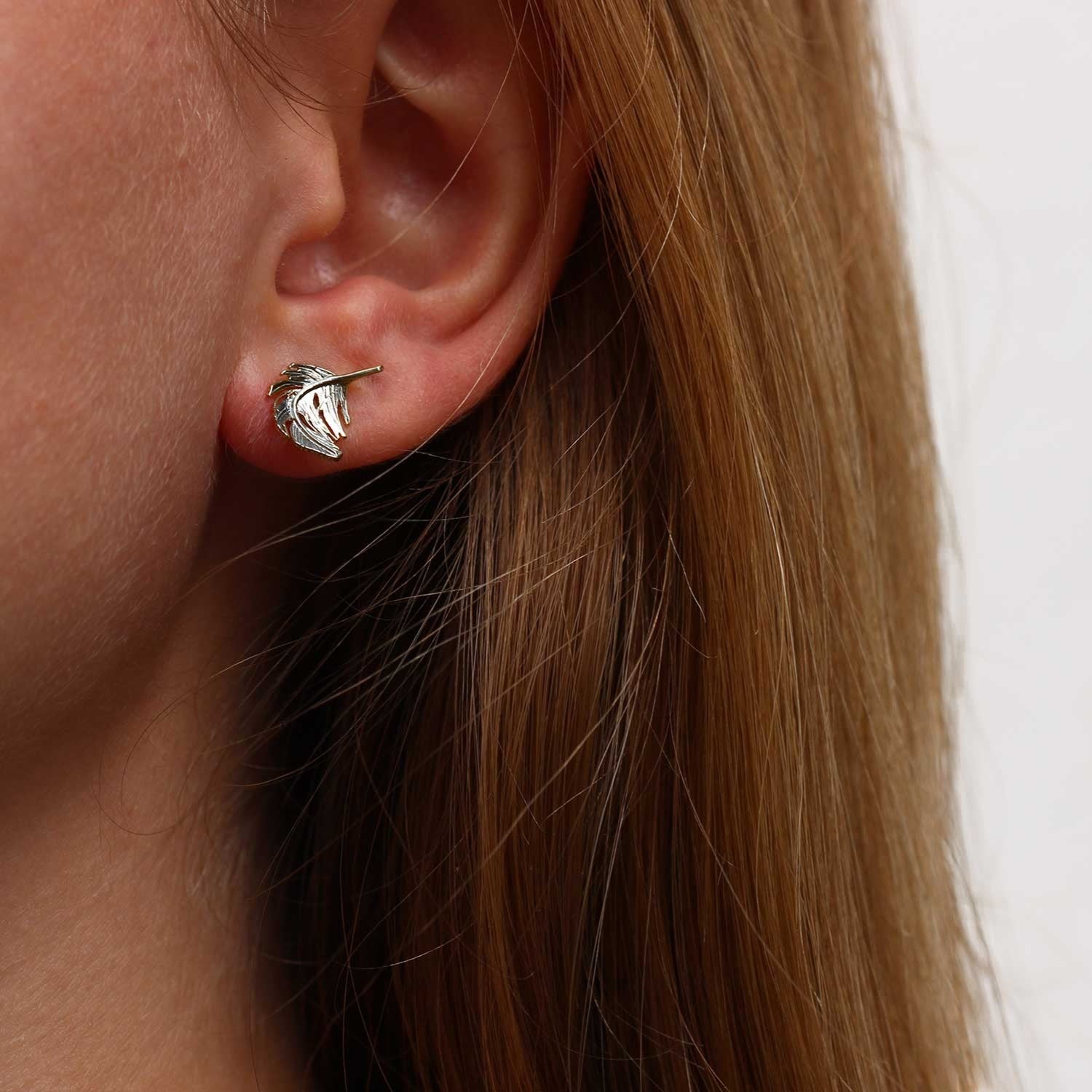 Alex Monroe Small Feather Studs silver at EC One