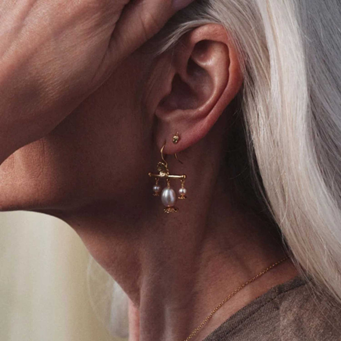 Poppy Head Chandelier Drop Earrings with Pink Pearls Gold Plated