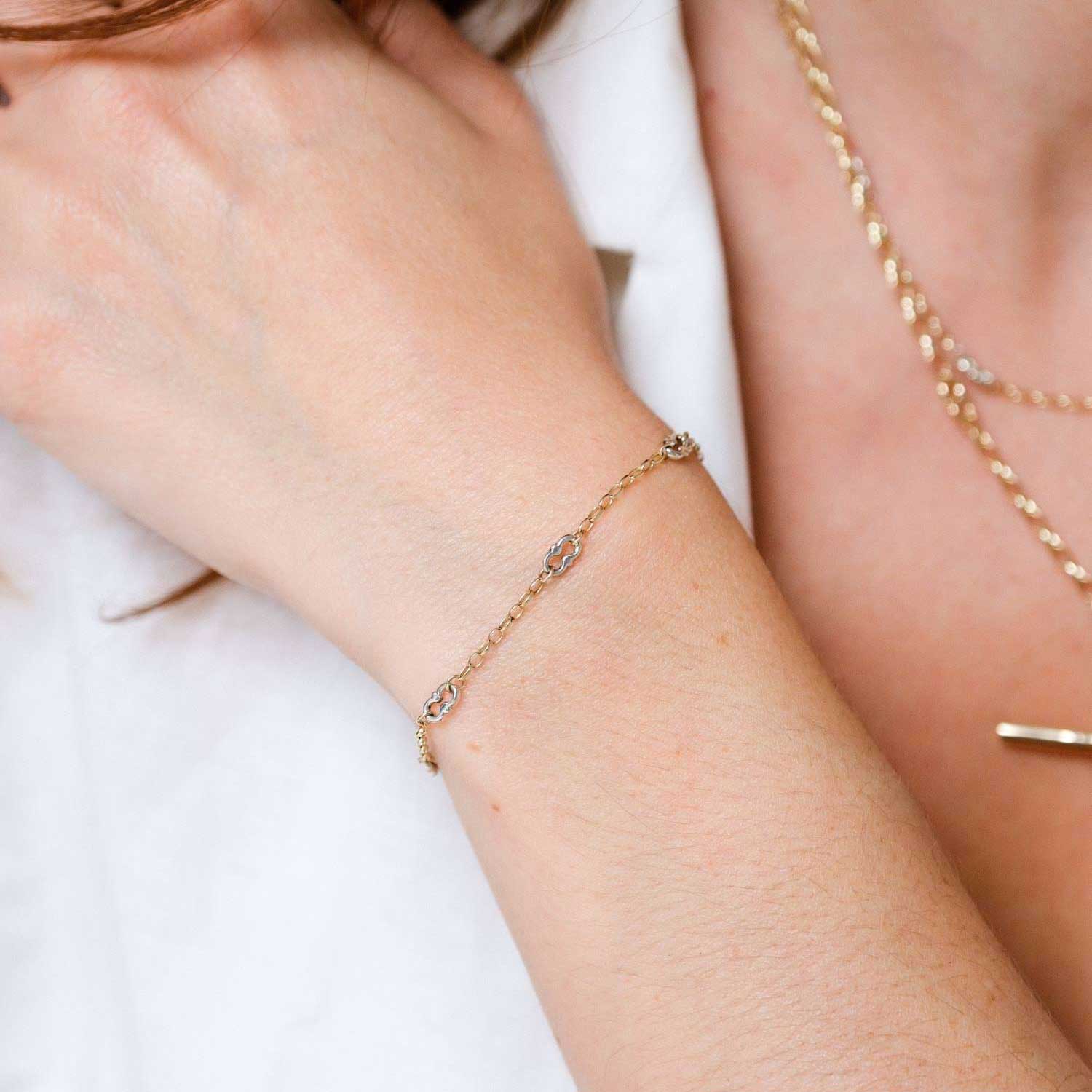 AMWELL Bracelet Yellow Gold Signature Chain with White Gold Detail by ethical London B Corp jeweller E.C.One