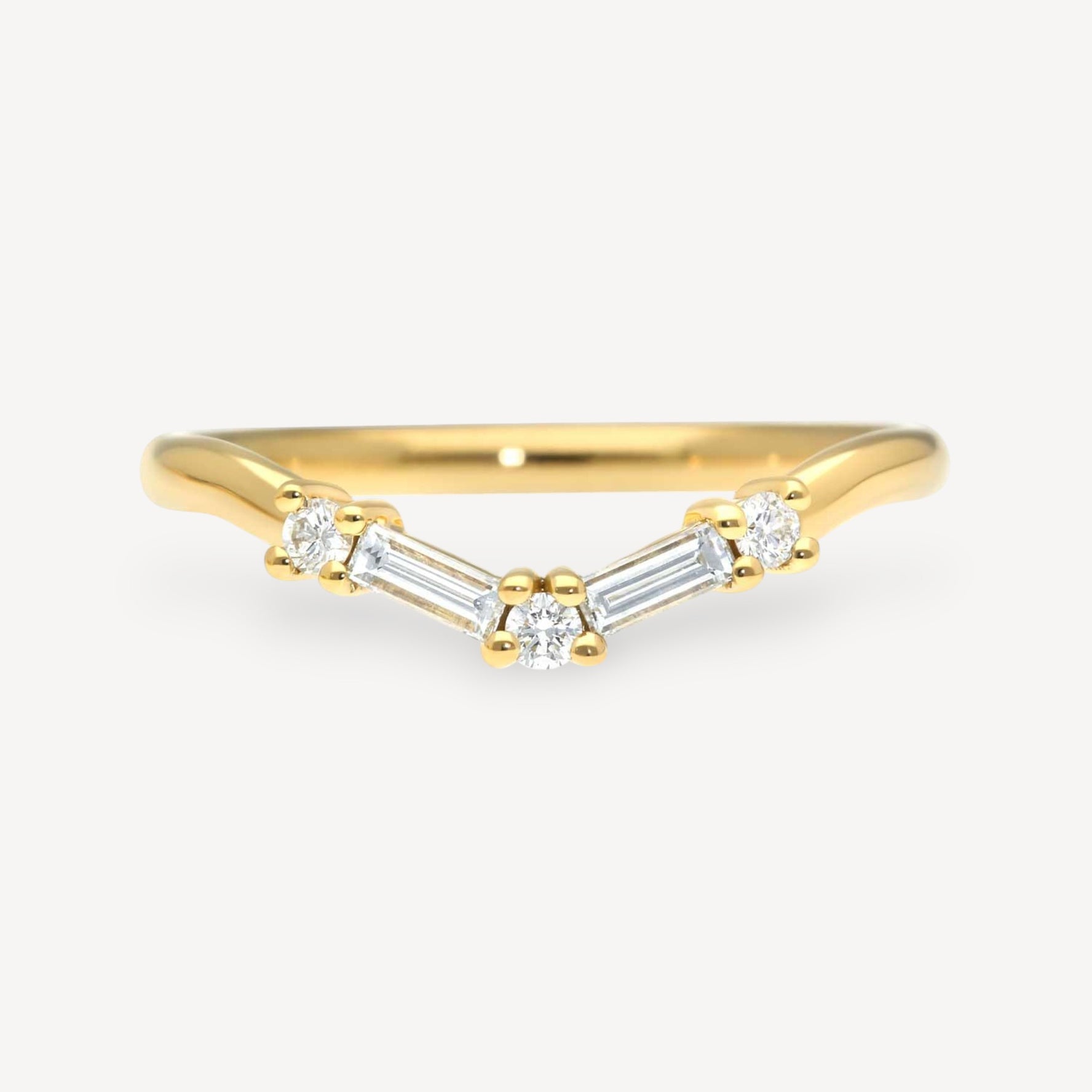 V-shaped Wedding Ring Yellow Gold Baguette & Round Diamond