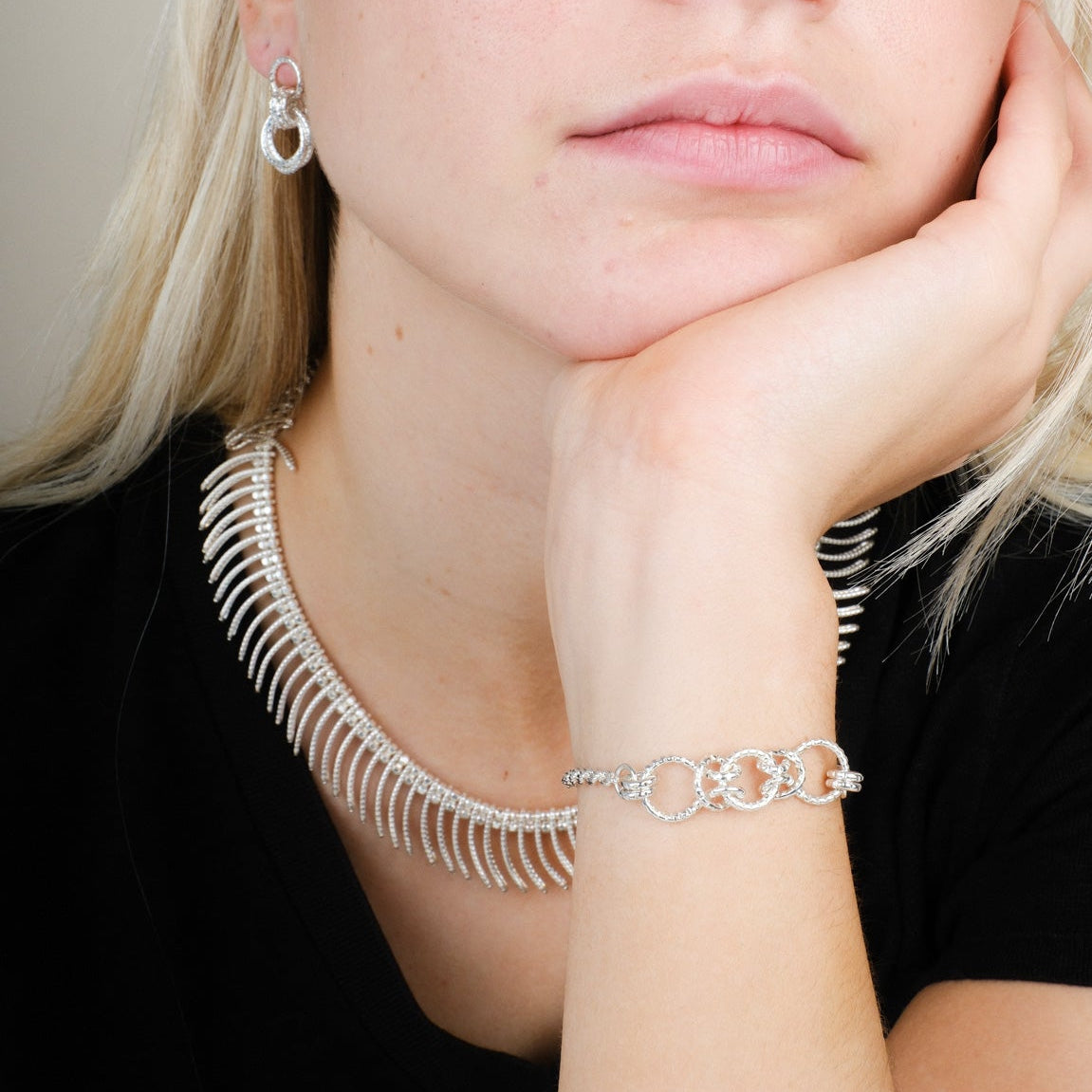 Serpentine Knot Chain Bracelet Silver