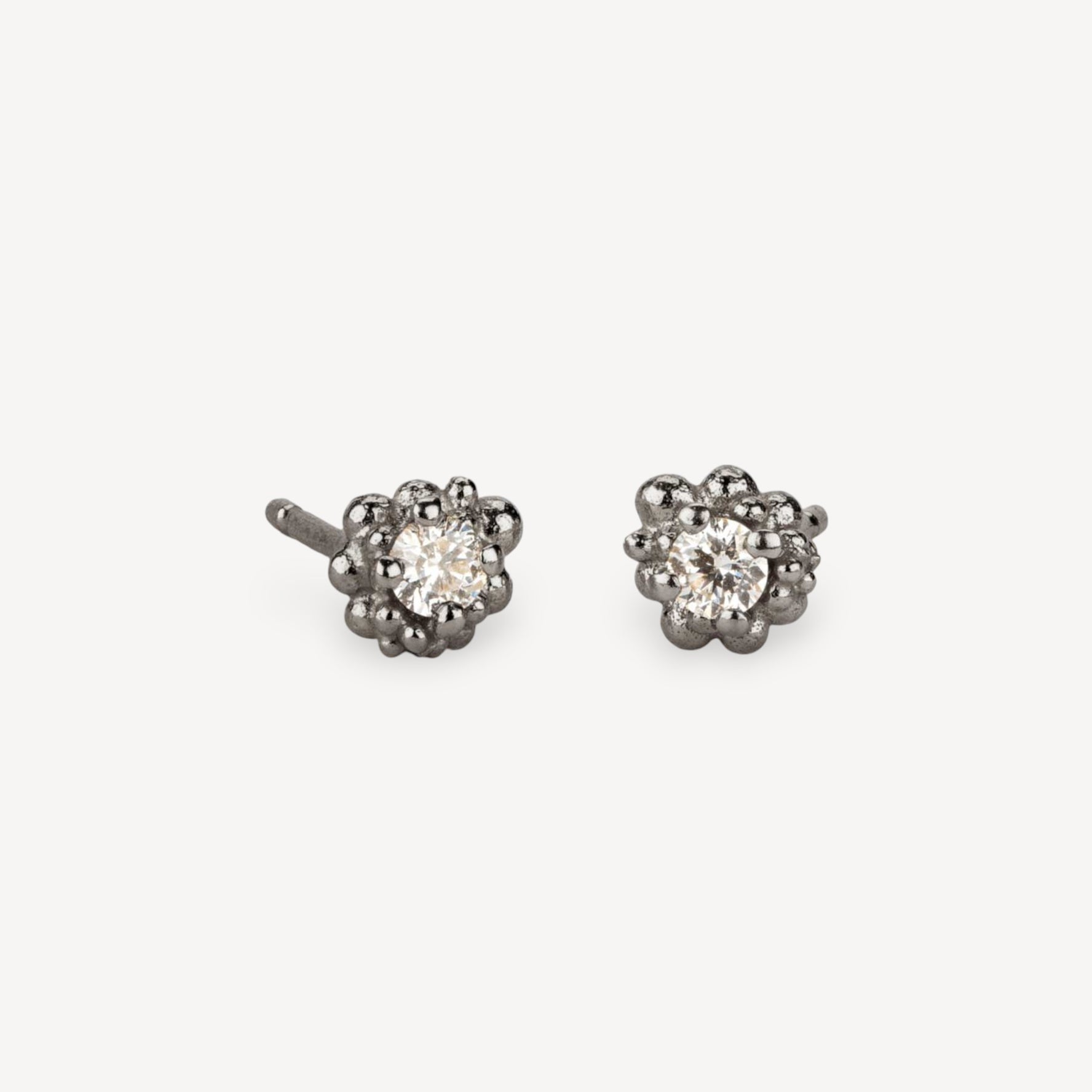 CLUSTER Diamond Stud Earrings White Gold