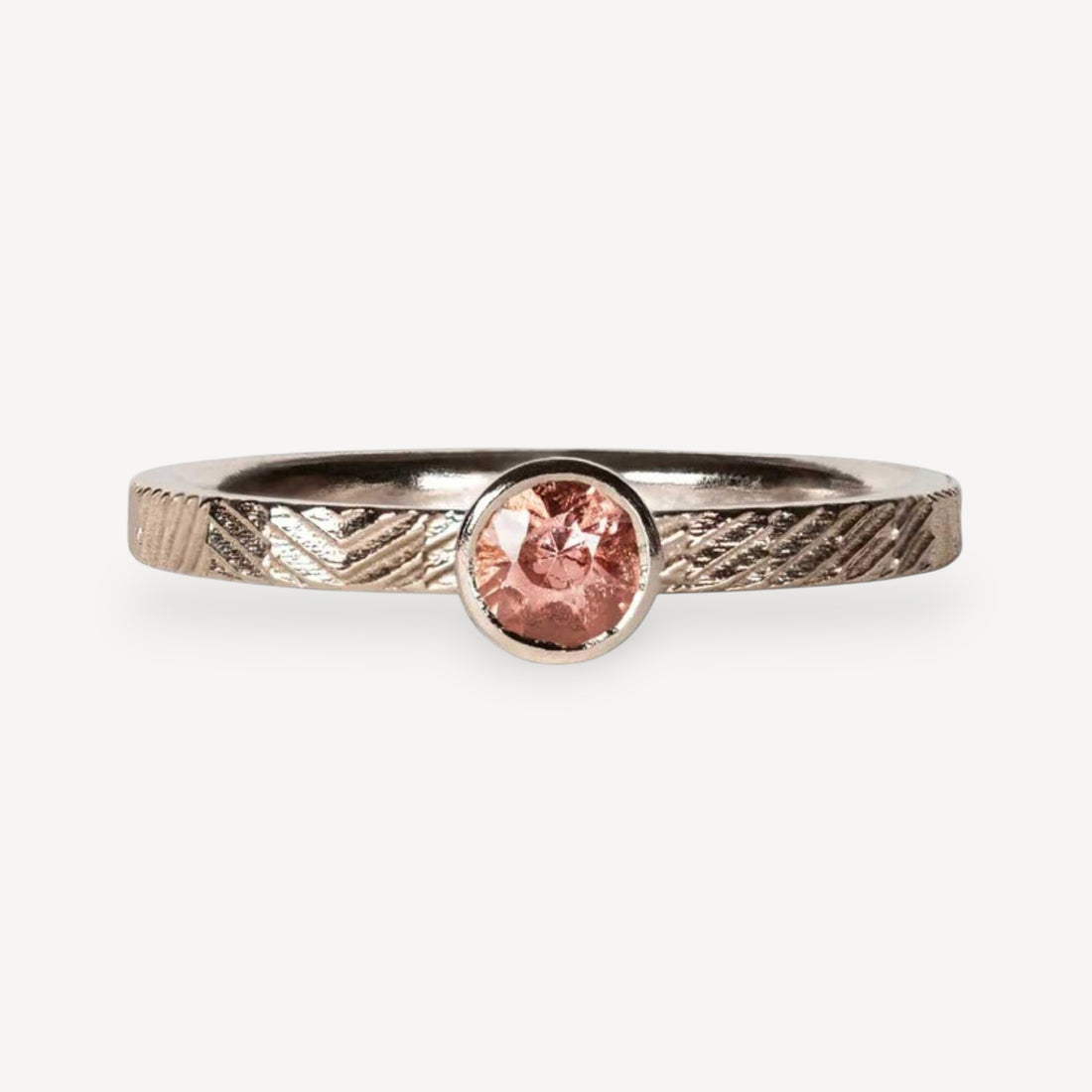 CONTOUR Band with Peach Spinel Warm White Gold Ring