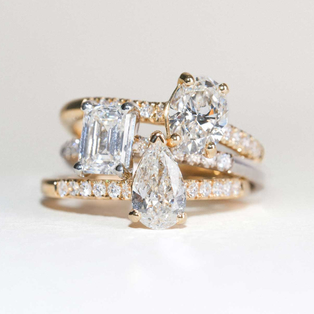 NANCY Oval Diamond Solitaire Ring with Diamond Shoulders