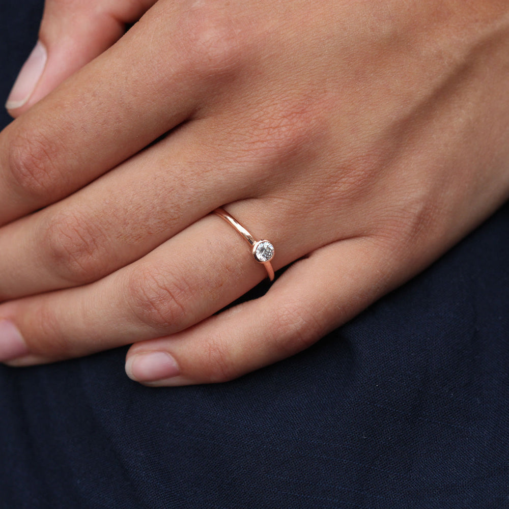 BELLA Small Milgrain Solitaire Rose Gold Ring with White Diamond