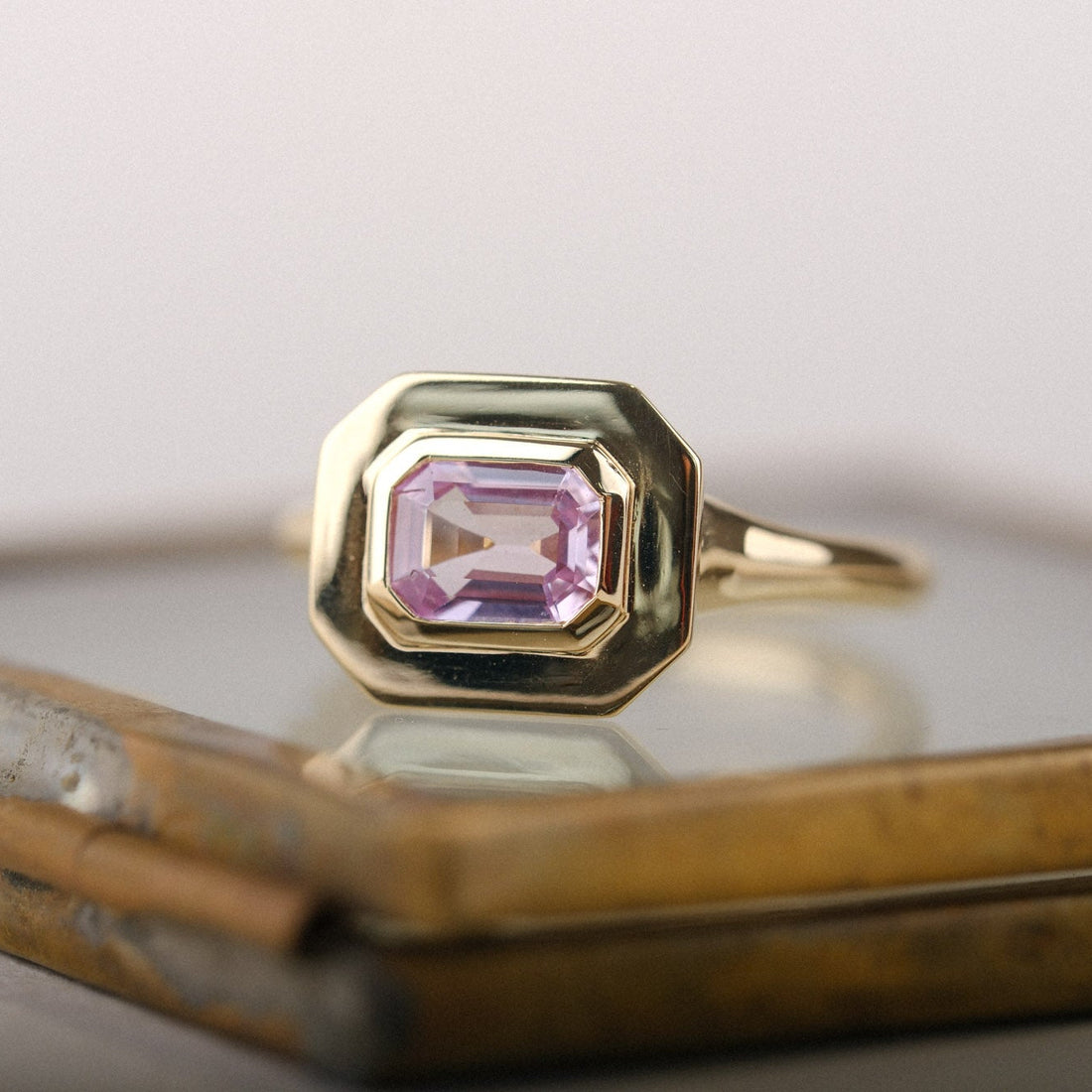 FRAME Gold Octagonal Pink Sapphire Ring