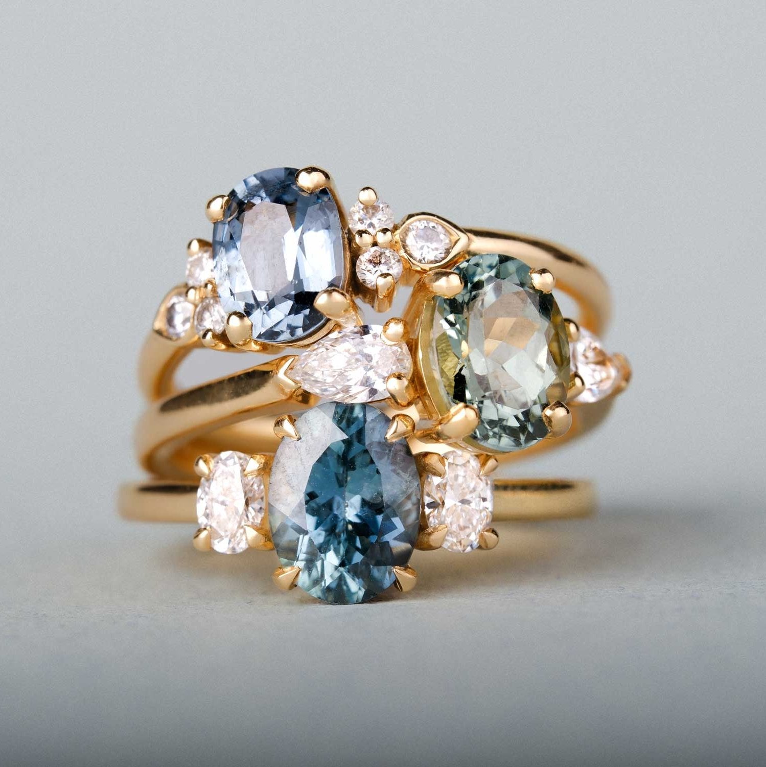 EC One| OTTILIE Teal Oval Sapphire and Diamond Yellow Gold Trilogy