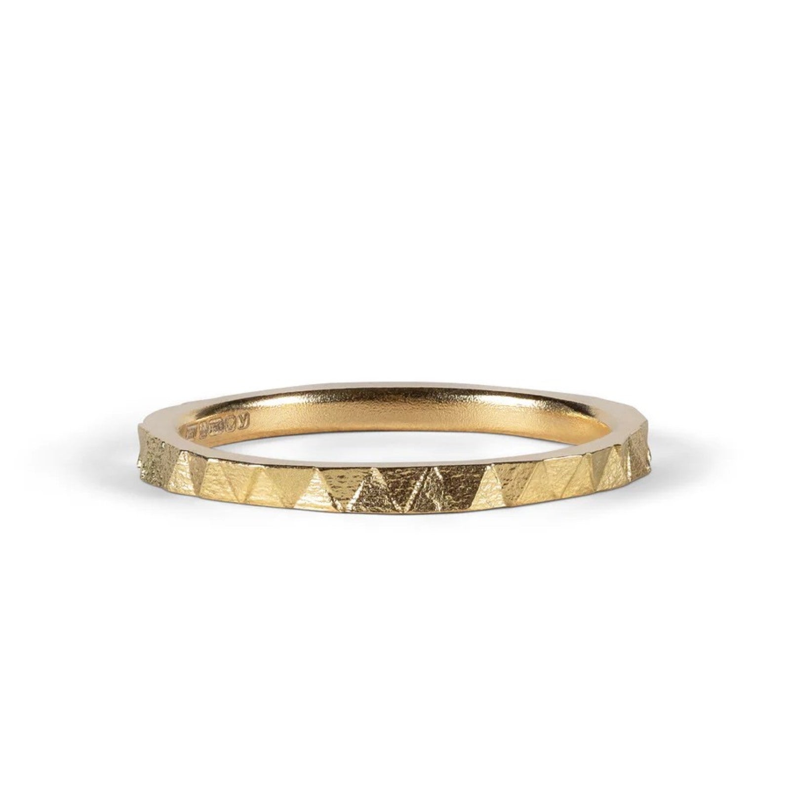 TRIANGLE 2mm Band Yellow Gold