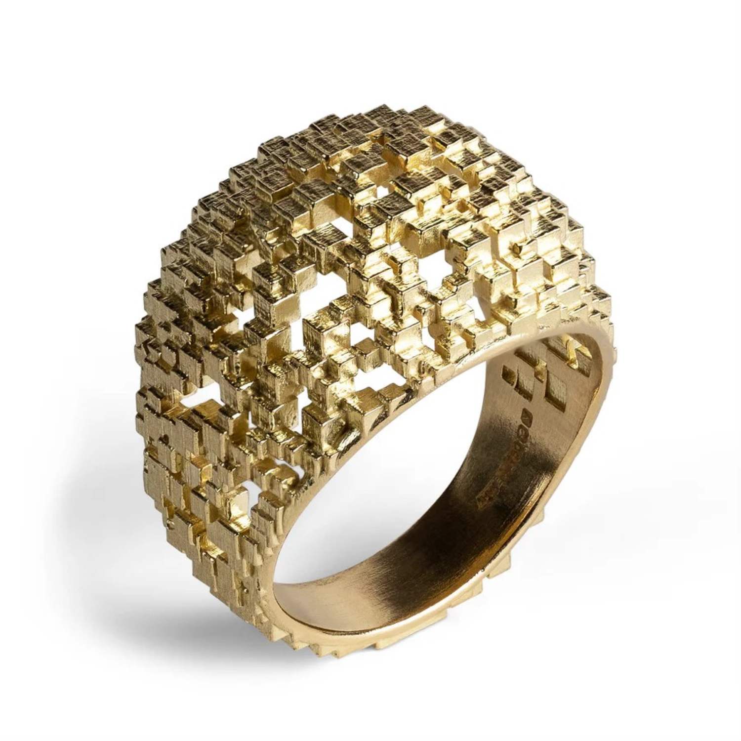Jo Hayes Ward at ethical jewellers E.C.One London STRUCTURAL Random Oval Ring Yellow Gold