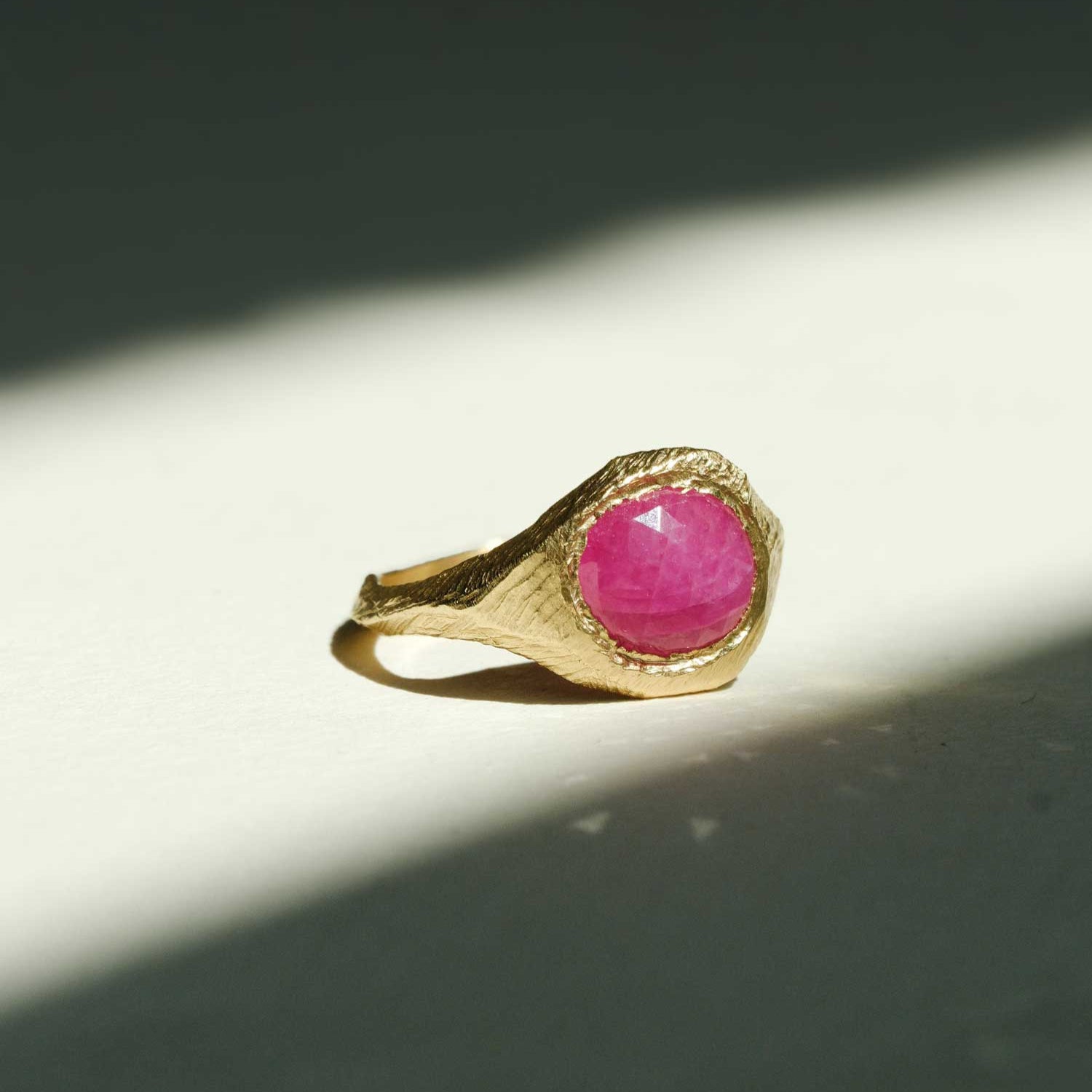 Page Sargisson at E.C.One London SIGNET Gold Ring with Large Ruby