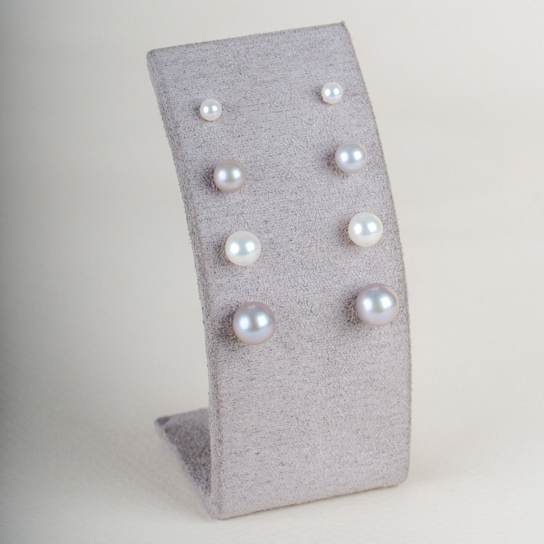 Medium Grey Pearl Studs