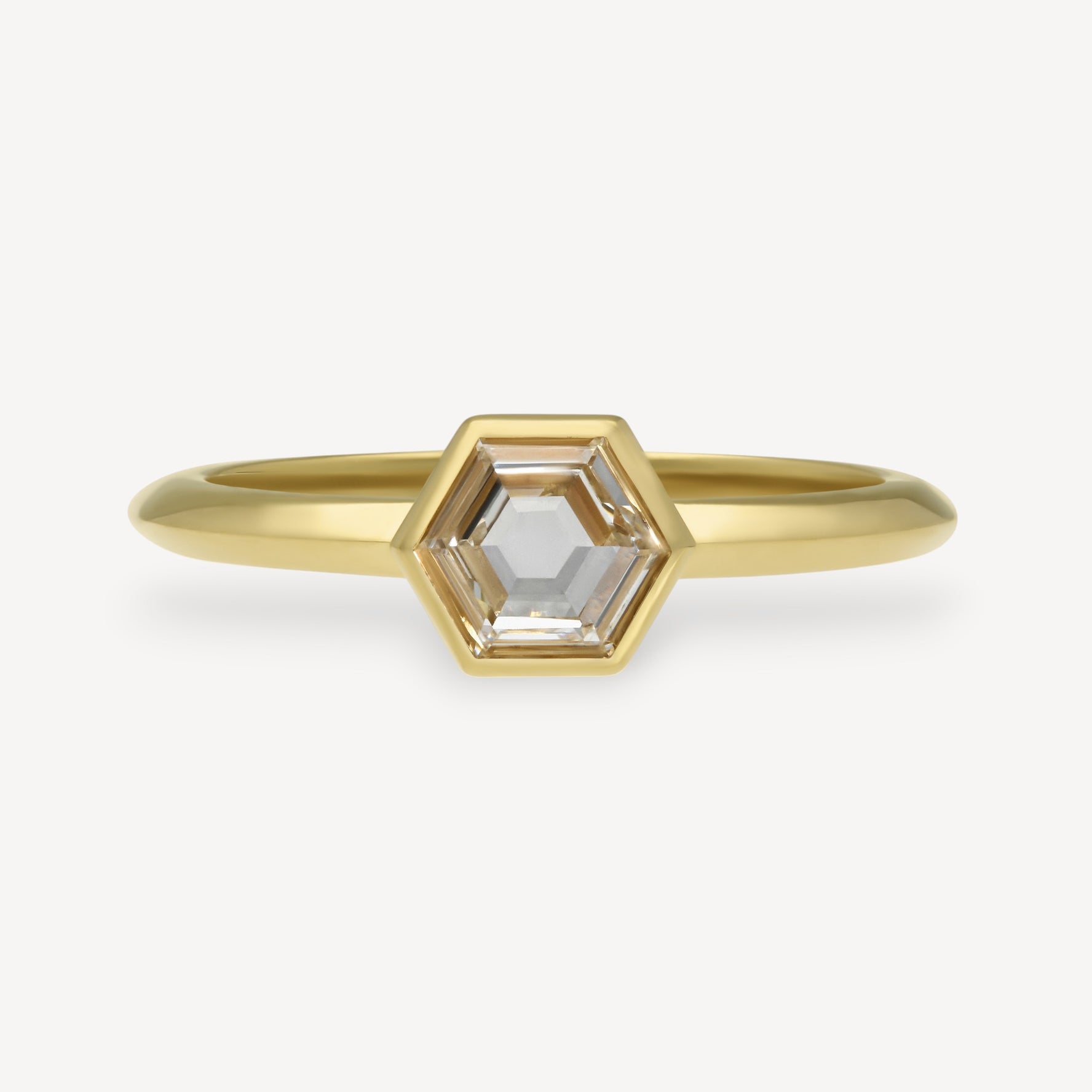 REFLECTION Ring with Hexagon Diamond Yellow Gold