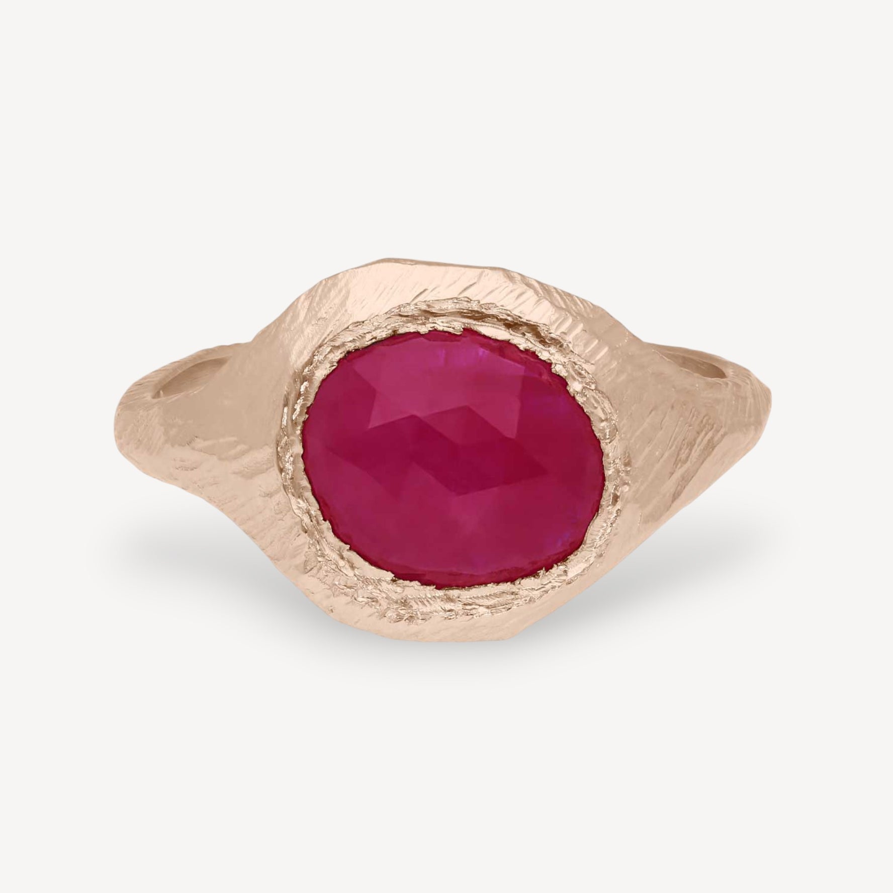 SIGNET Gold Ring with Large Ruby