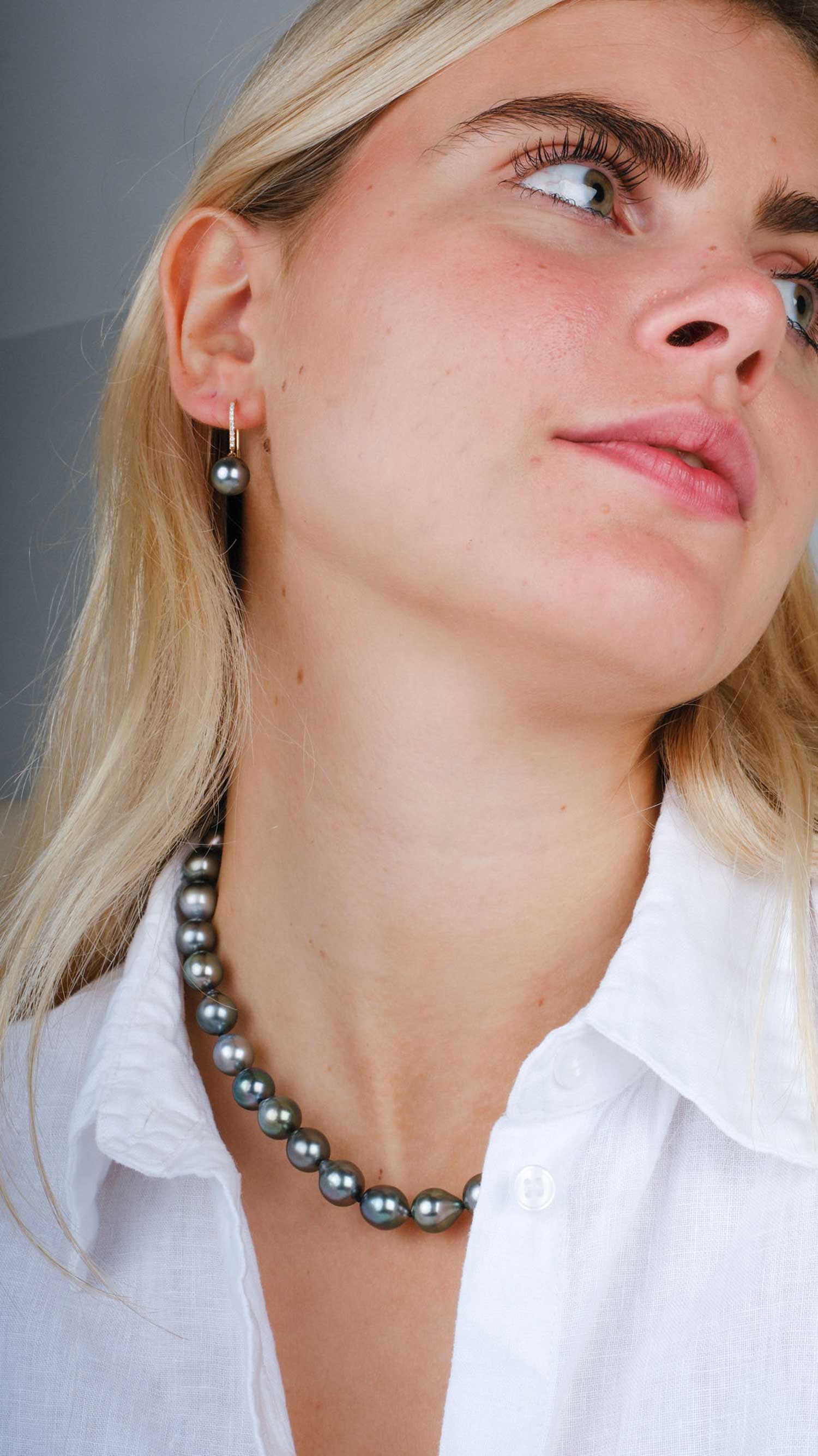 Tahitian Pearl Necklace with Gold Catch at ethical B Corp jeweller E.C.One London