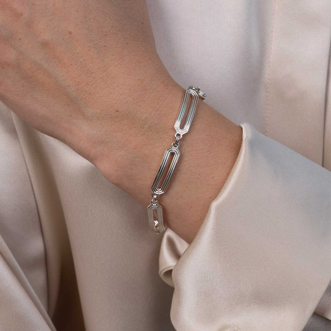 ELIZA Bracelet Silver By Zoe & Morgan at ethical jeweller E.C.One London