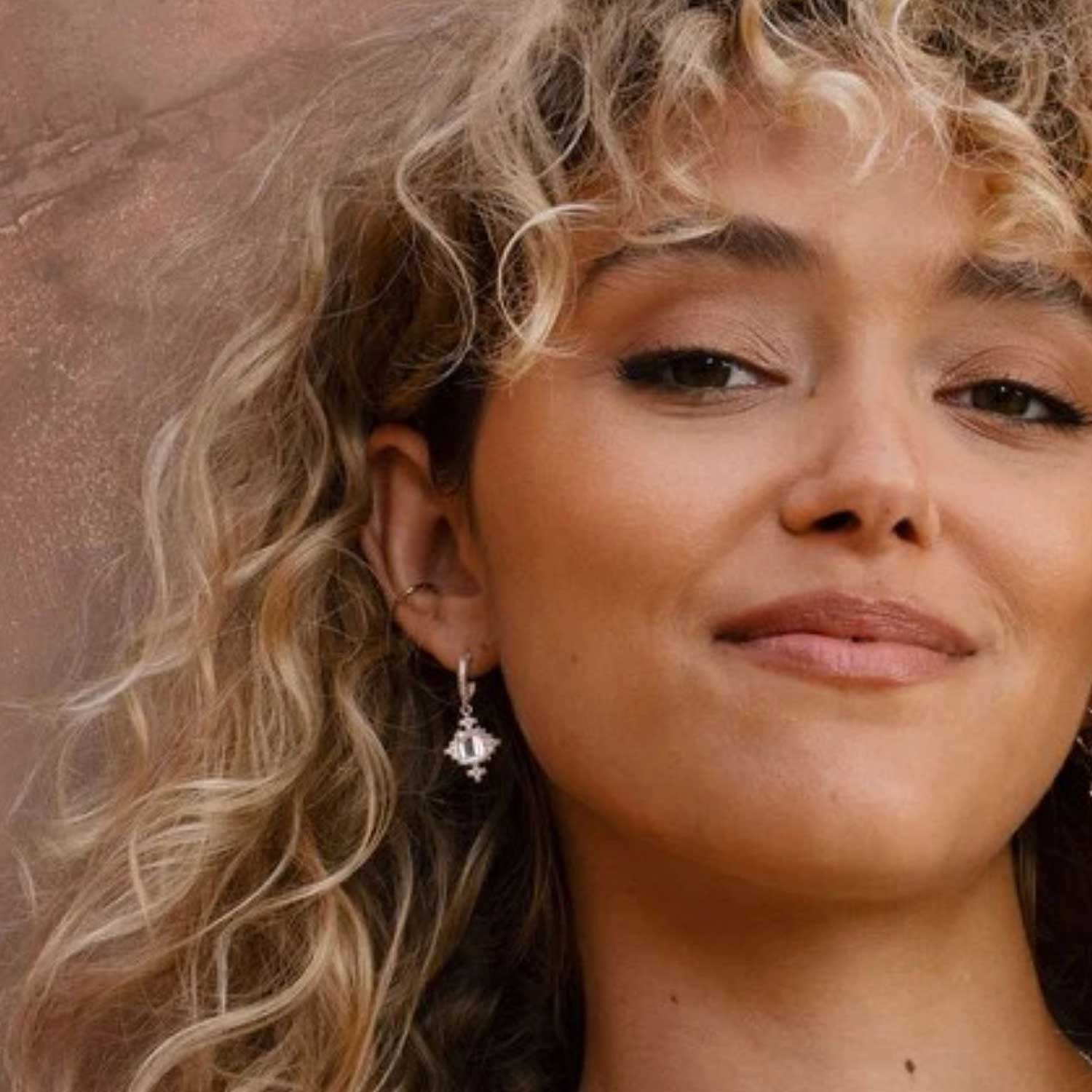 REYA Hoop Earrings Silver with White Topaz