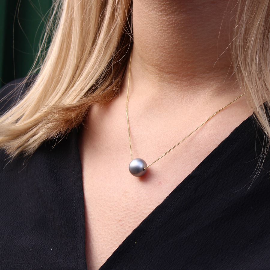 EC One Necklace Single Grey Pearl Gold Necklace