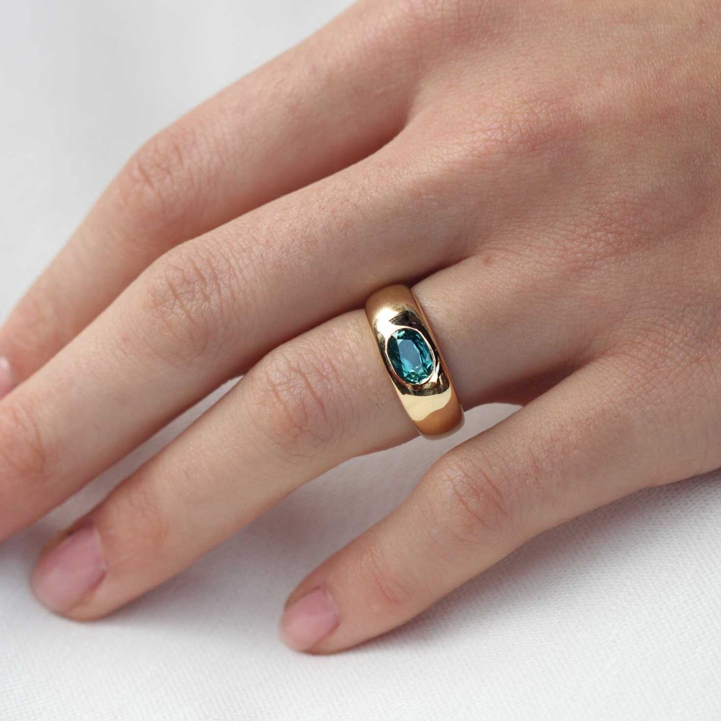 CARLEY Yellow Gold Oval Sapphire Engagement Ring made by EC One London in their B Corp certified London workshop