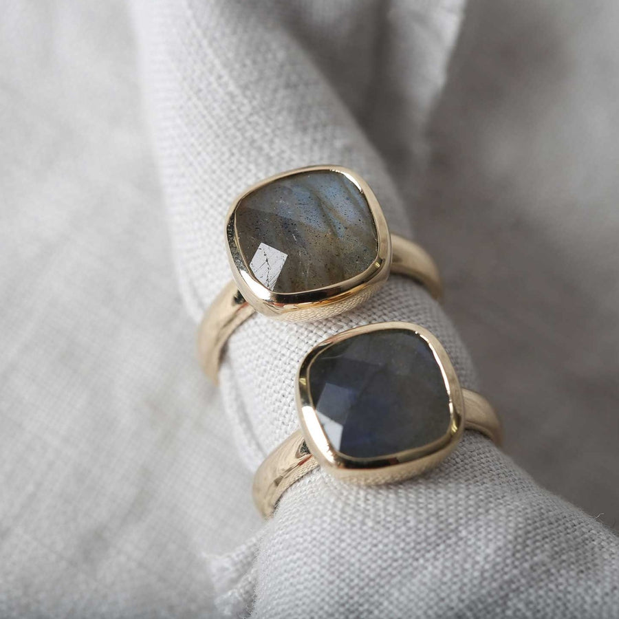 EC One Gold Lauren ring with labradorite