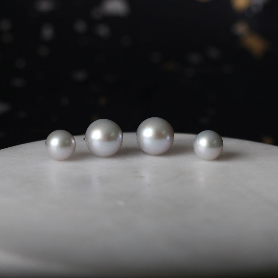 EC One London Grey Round Pearl Gold Stud Earrings