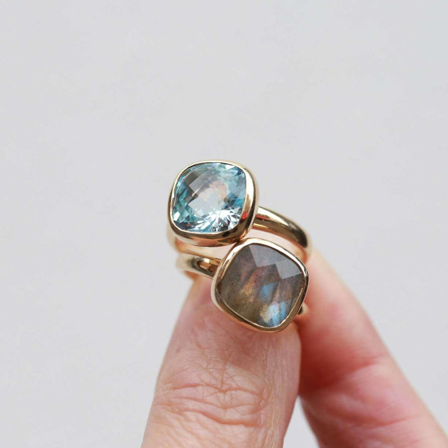 EC One Gold Lauren ring with labradorite