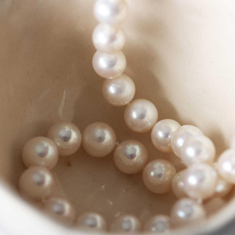 EC One White Round River Pearl Necklace