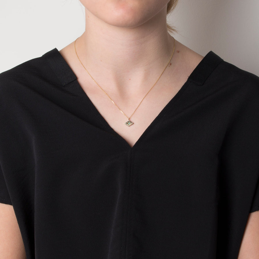EC One Ellie Air Star Gold Emerald Necklace